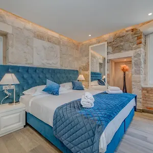 Guest house Stonemasons Heritage, Split