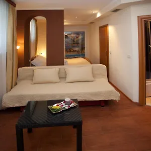Pensión Authentic Luxury